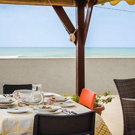 Arisa -Terrazza Privata 60 Mq Sulla Spiaggia Доналуката Екстериор снимка
