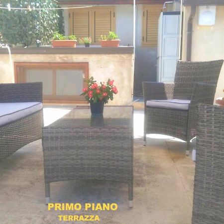 Arisa -Terrazza Privata 60 Mq Sulla Spiaggia Доналуката Екстериор снимка