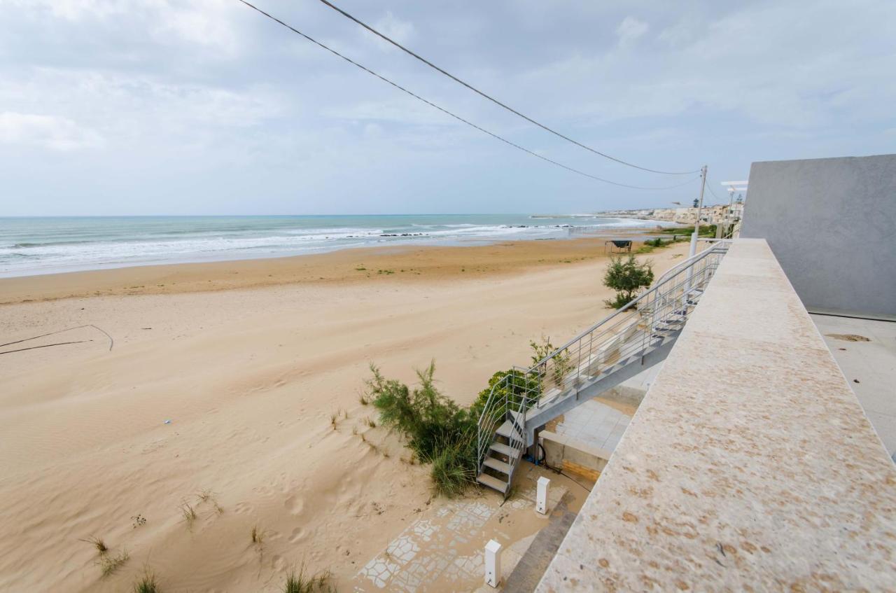 Arisa -Terrazza Privata 60 Mq Sulla Spiaggia Доналуката Екстериор снимка